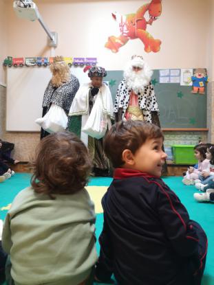 VISITA DE SUS MAJESTADES LOS REYES MAGOS  - Foto 55