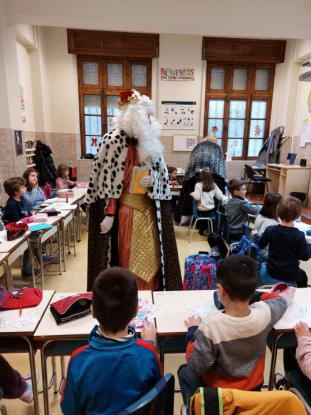 VISITA DE SUS MAJESTADES LOS REYES MAGOS  - Foto 4