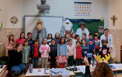 VISITA DE SUS MAJESTADES LOS REYES MAGOS  - Foto 7