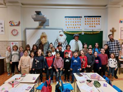 VISITA DE SUS MAJESTADES LOS REYES MAGOS  - Foto 6