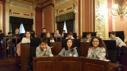 Visita al Saln de Plenos de 5 de Primaria - Foto 4