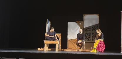 TEATRO EN FRANCS - Foto 3