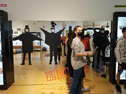 EL ALUMNADO DE ESO SE ADENTRA EN EL UNIVERSO "BEATLE" - Foto 12