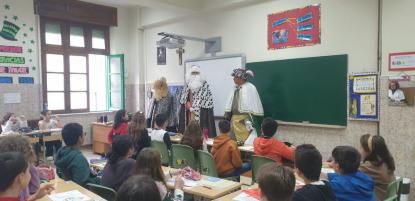 VISITA DE SUS MAJESTADES LOS REYES MAGOS  - Foto 28