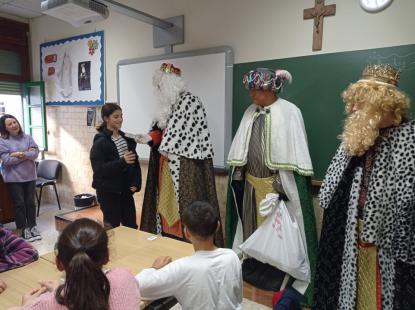 VISITA DE SUS MAJESTADES LOS REYES MAGOS  - Foto 36