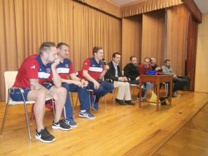 Charla divulgativa de la  Unin Deportiva Ourense. - Foto 1