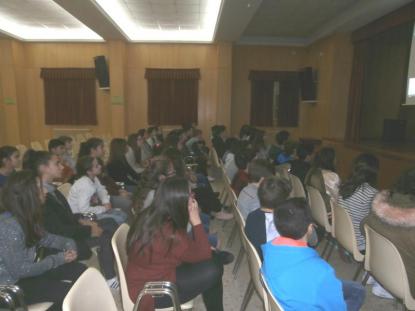 Charla sobre "Acoso escolar" - Foto 2