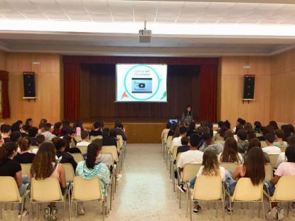 Acercando el voluntariado a Secundaria - Foto 1
