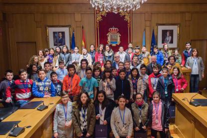 Pleno infantil en la Diputacin de Ourense - Foto 4