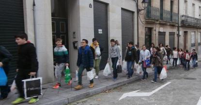 Entrega de alimentos (Navidad solidaria 2015) - Foto 4
