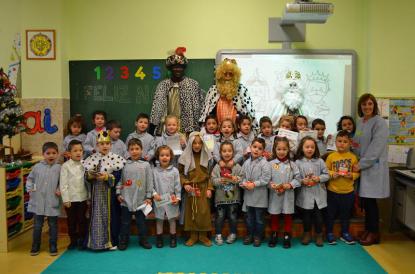 Visita de los Reyes Magos. - Foto 4