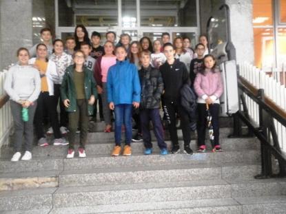 Visita a la Biblioteca Pblica (1 A y 1 B ESO) - Foto 1