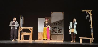 TEATRO EN FRANCS - Foto 1