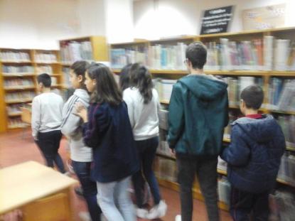 Visita a la Biblioteca Pblica (1 A y 1 B ESO) - Foto 11