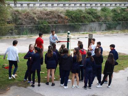  Voz Natura y el Colegio Josefinas de Ourense actuando sobre el ro Barbaa. - Foto 8