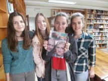Educacin Secundaria - Visita a la Biblioteca Pblica (4 B ESO)