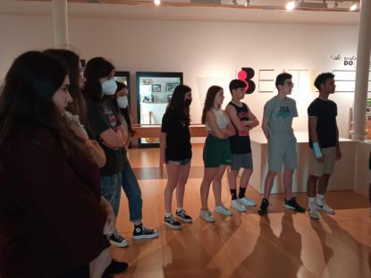 EL ALUMNADO DE ESO SE ADENTRA EN EL UNIVERSO "BEATLE" - Foto 6