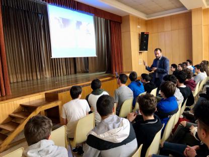 Charla informativa de la DGT al alumnado de 4 de secundaria - Foto 4
